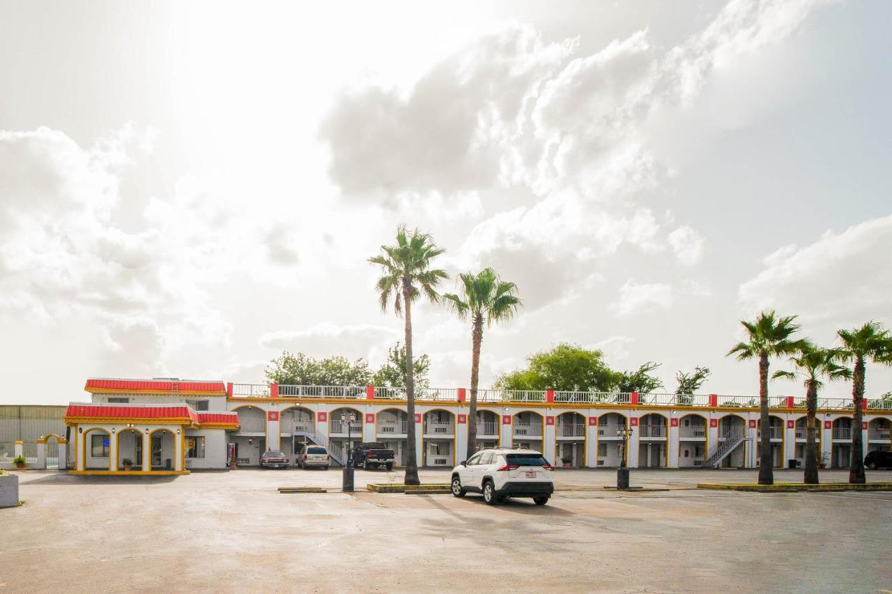 Hotel O Houston East Channelview I-10 Eksteriør billede