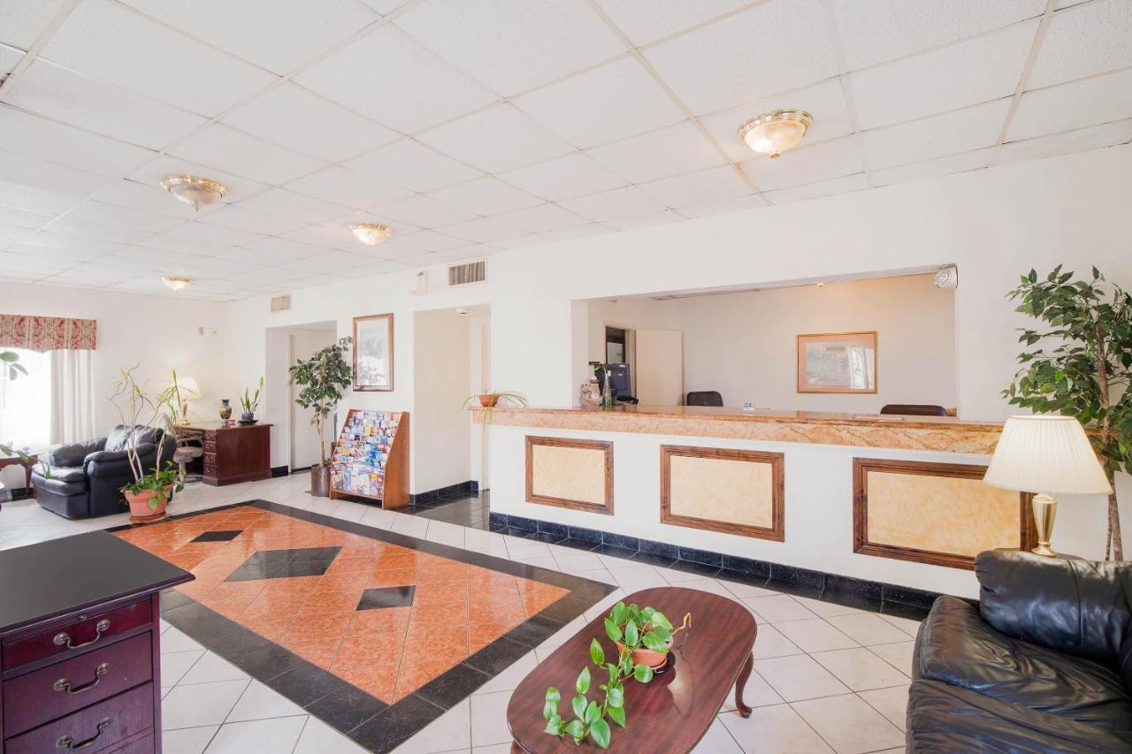 Hotel O Houston East Channelview I-10 Eksteriør billede